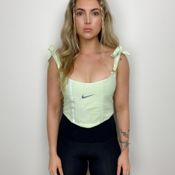 THE PAZ TANK - Picture 2 of 4